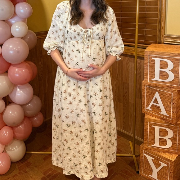 Cecilia 100% Cotton Smocked Maxi Dress in Cream - Picture 5 of 5